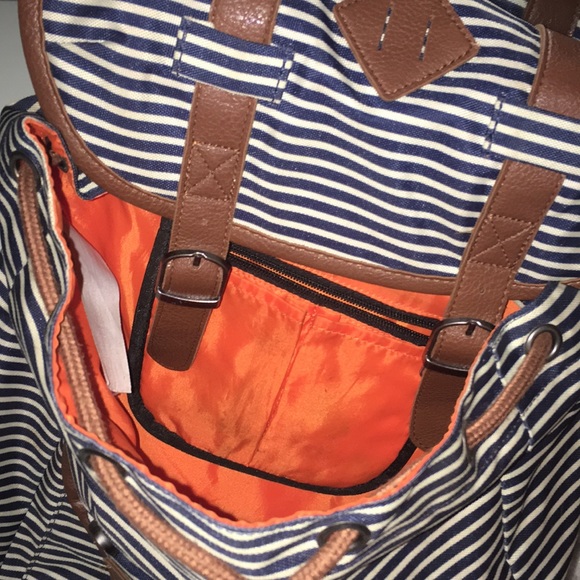 backpack - Picture 2 of 2